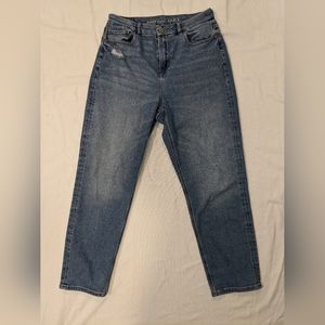 American Eagle Light Demin Curvy Mom Jeans-